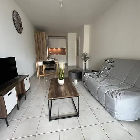 Le Boheme Apartment *